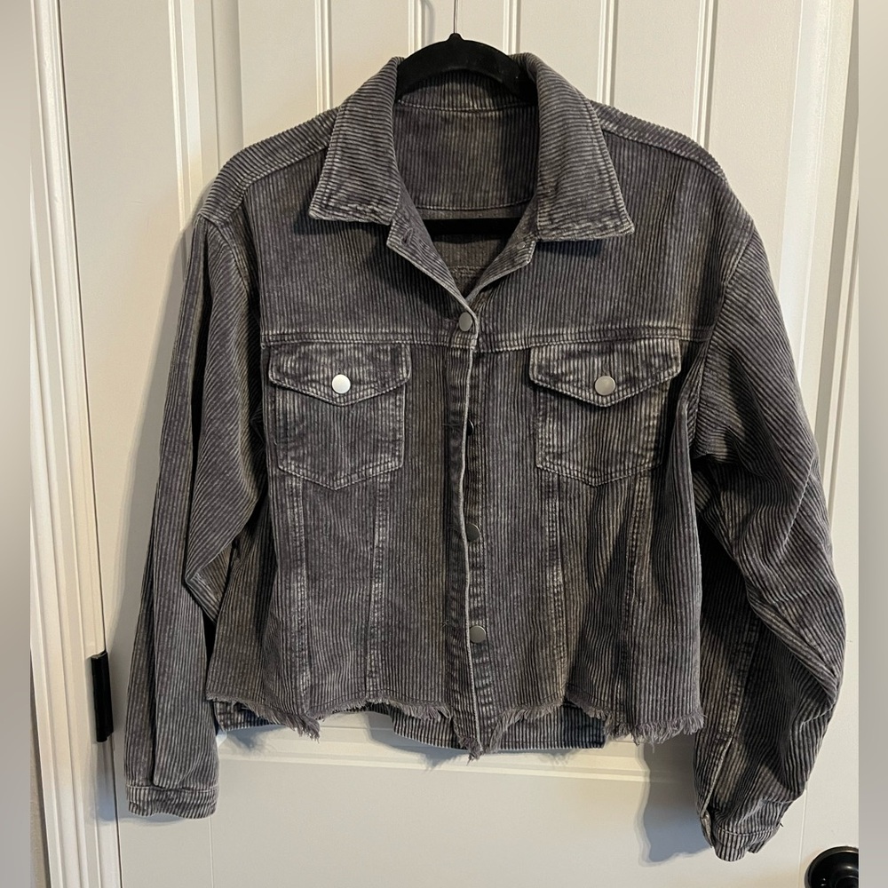 #3310. LCRRRN Cropped Corduroy Gray Jacket. Women's Size M